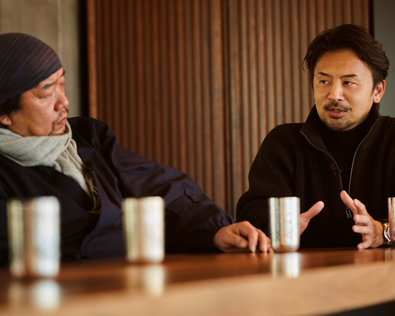Tatsuyuki Kosuga explaining Japanese craftsmanship to master maker